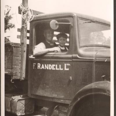 GB-REE-2502101500 Randell's Lorry.jpg